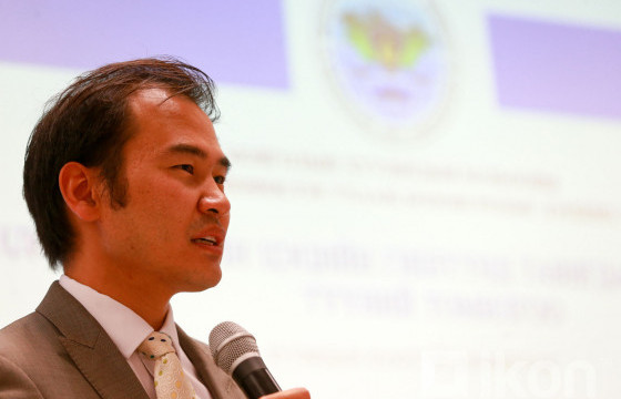 ХУУЛЬЧ О.МӨНХСАЙХАН: Хэвлэлийнхнээс яаралтай гуйх зүйл байна