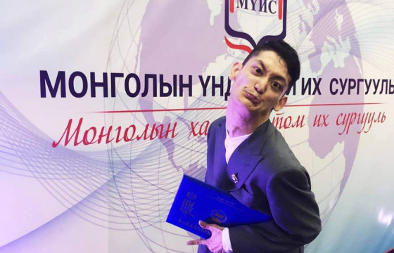 Э.БИЛЭГСАЙХАН: Би энэ нийгмийн түүчээ байх сан гэж боддог