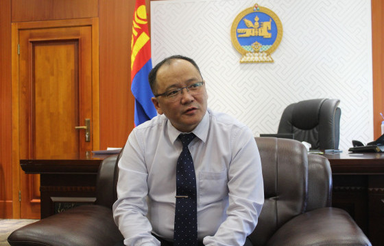 Т.Чимгээ, Б.Содномдаржаа нарыг эрүүдэн шүүсэн хэмээн буруутгагдсан Г.Эрдэнэбатыг суллажээ