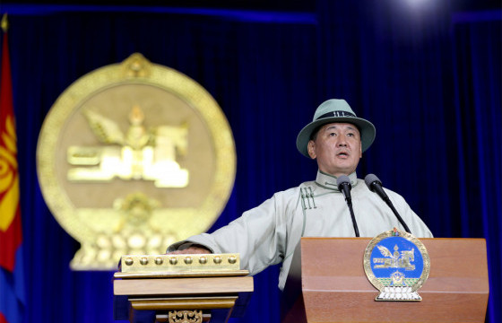 У.ХҮРЭЛСҮХ: Миний бие эв нэгдлийг нүдний цөцгий мэт хайрлан хамгаална