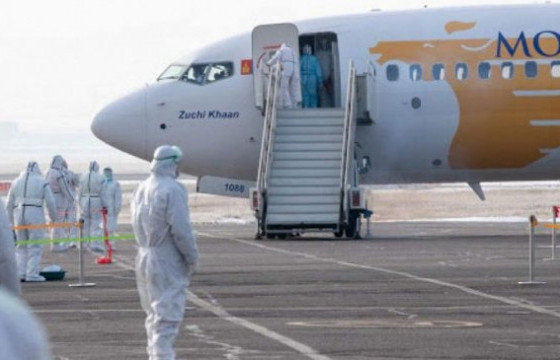 Сөүл-Улаанбаатарын нислэгээр ирсэн 43 хүнийг гэрт нь тусгаарлажээ  