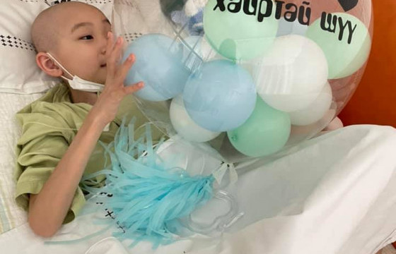 Э.Анандын ээж: Хими эмчилгээний үр дүнд нурууны хавдар 39 хувиар шимэгдэж, бүрэн эдгэнэ гэсэн хариу авлаа