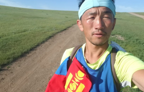 Д.ГАНТУЛГА: Ховдоос-Улаанбаатар руу гүйж байгаа залууг хараад омогшиж, Хөвсгөлөөс гүйхээр гарсан