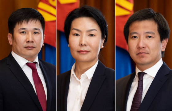 Монгол Улсын Ерөнхийлөгчийн Тамгын газрын удирдлагуудыг томиллоо