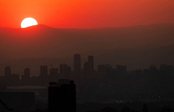 Канадад нэмэх 49.6 градус хүрч халсны улмаас 130 гаруй хүн амиа алджээ