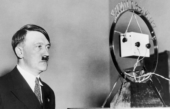 АДОЛЬФ ХИТЛЕРИЙН төрийн эргэлт хийхээсээ өмнө өгсөн ЯРИЛЦЛАГА