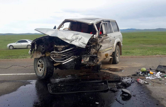 Зам тээврийн ослын улмаас нэг өдөрт ДОЛООН хүн гэмтэж, ХОЁР хүн амиа алдав