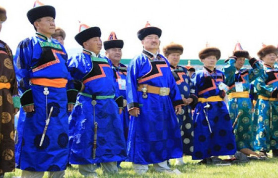 Дээлтэй монгол наадмыг цахимаар зохион байгуулна