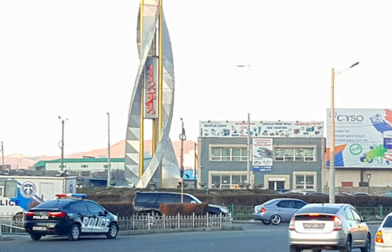 Баянбүрдийн тойрог орчмын автозамын ус зайлуулах шугамын засварлана