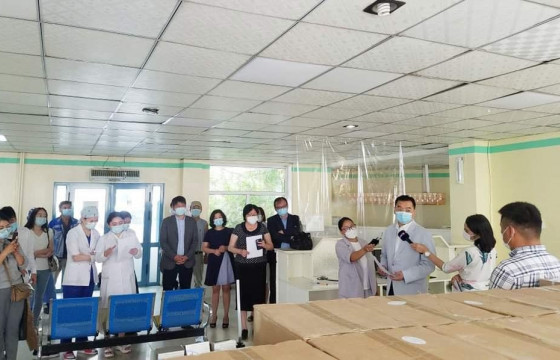 Гадаад дахь монголчууд 60 ширхэг хүчилтөрөгчийн өтгөрүүлэгч аппаратыг хандивлалаа