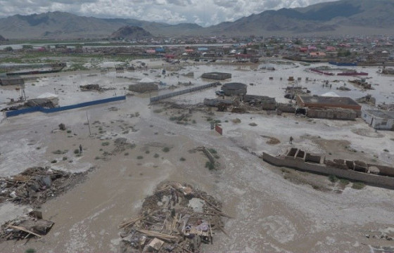 Батцэнгэл суманд 4438 бог мал, таван гэр, хоёр автомашин үерт өртөж, урсжээ