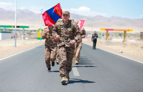 Ахлах ахлагч Э.Даваажамцын гүйхдээ өмссөн дүрэмт хувцсыг Монгол цэргийн музейд хадгална