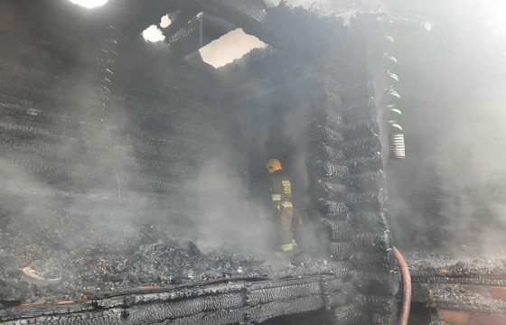  Амбаар шатаж байсныг 30 минутанд  ажиллаж, унтраажээ