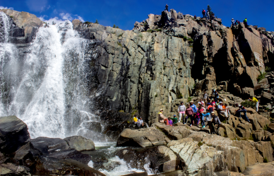 Бага түргэний хүрхрээнээс унаж, амиа алдсан эрэгтэйн цогцсыг аялагчид олжээ