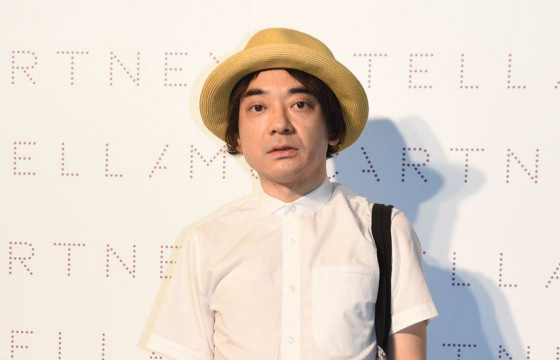 Ангийнхаа хөгжлийн бэрхшээлтэй хүүхдийг дээрэлхдэг байсан олимпын наадмын хөгжмийн найруулагч ажлаа өгчээ