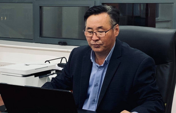 А.ДАВААДОРЖ: Байгууллагынхаа шинэ барилгын нээлтэд ирсэн зочдодоо хоол авч өгсөн мөнгөө хүнээс зээлж төлтөл хахууль авсан гэж гомдол гаргасан