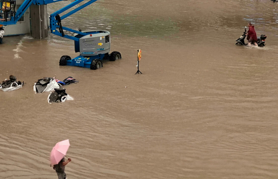 Ши Жиньпин үерийн гамшигтай тэмцэх хатуу арга хэмжээ авч, хэрэгжүүлэхийг шаардав