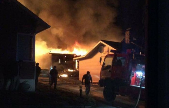 Орбитод 4x5 метрийн хэмжээтэй байшин шатжээ