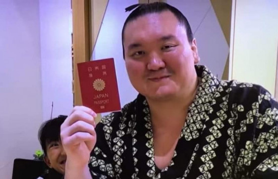  Япончууд Хакухо М.Даваажаргалыг харь нутгийнх гэж харж, ойлгодог хэвээрээ юү 