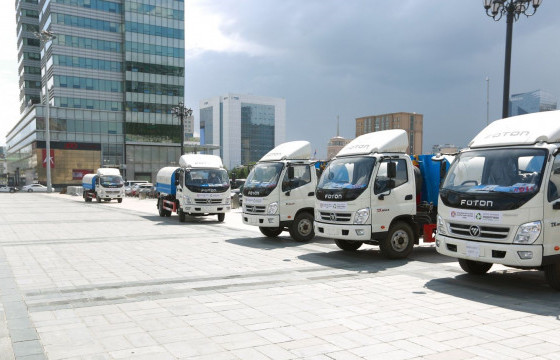 Хог тээврийн 25 автомашиныг дүүргүүдийн удирдлагад хүлээлгэн өглөө