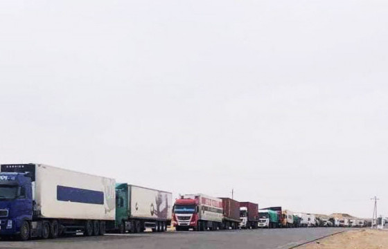 Эм, эмнэлгийн хэрэгсэл болон стратегийн ач холбогдолтой бүтээн байгуулалтын ачааг Замын-Үүдээр дараалалгүй нэвтрүүлнэ