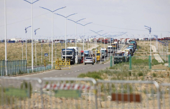 Замын-Үүдээр өдөрт 50 вагон, 170 автомашин нэвтэрч байна