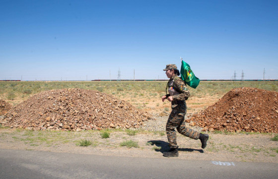 Т.Рэнцэнбадам 205 километр зам туулж, Сайншанд суманд очжээ