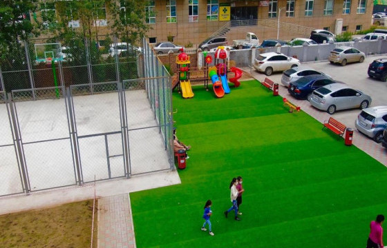 Барилга барих гэж байсан газарт ногоон байгууламж, автомашины зогсоол хийжээ