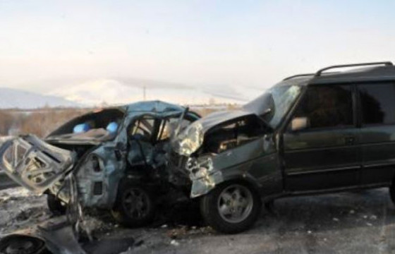 33 настай иргэн автомашины бүхээгт хавчуулагдан, амиа алджээ