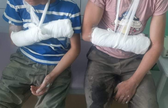 Баруун бүсийн уралдааны үеэр 30 гаруй хүүхэд мориноос унаж, дөрвөн унаачийн хамрын яс, гар, хөл хугарчээ