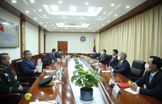 У.ХҮРЭЛСҮХ: Зэвсэгт хүчин цөлжилт, шороон шуургатай тэмцэхэд хувь нэмрээ оруулах ёстой