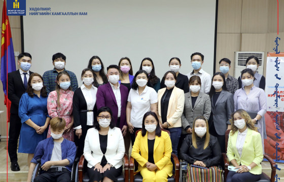 Хөдөлмөр, нийгмийн хамгааллын сайд А.Ариунзаяа Залуучуудын иргэний нийгмийн сүлжээний төлөөлөлтэй уулзлаа