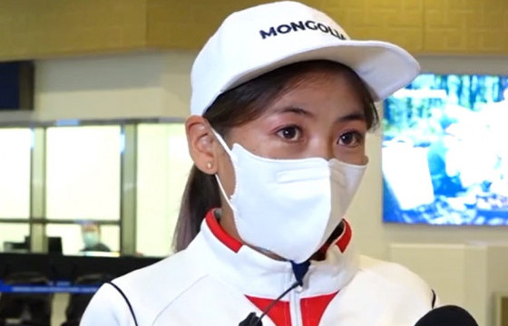 Б.МӨНХЗАЯА: Хөл маань гэмтэлтэй, гүйхэд зовуурьтай байсан