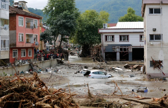 Турк Улсад үерийн улмаас 17 хүний амь эрсэджээ