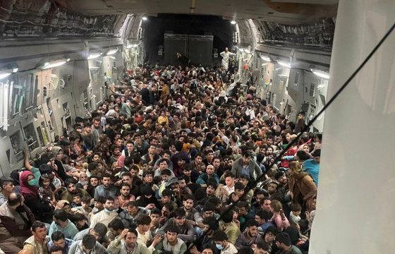 Их Британи Афганистанаас 20 мянган дүрвэгч хүлээн авна