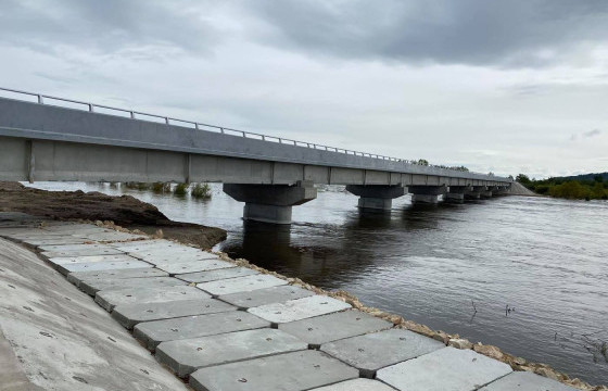 Онон голын 209 метр урт төмөр бетон гүүрийн хөдөлгөөнийг нээлээ