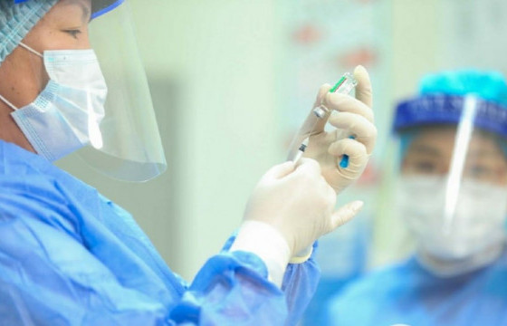 Нийслэлийн 2582 иргэн вакцины гурав дахь тундаа хамрагдлаа