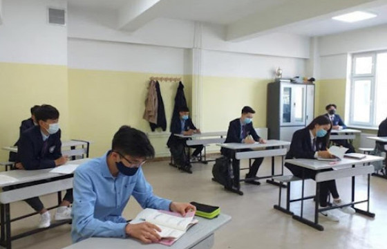 Сурагчид хичээлийн хэрэгсэл болон бусад эд зүйлсийг хоорондоо солилцохгүй, дамжуулахгүй 