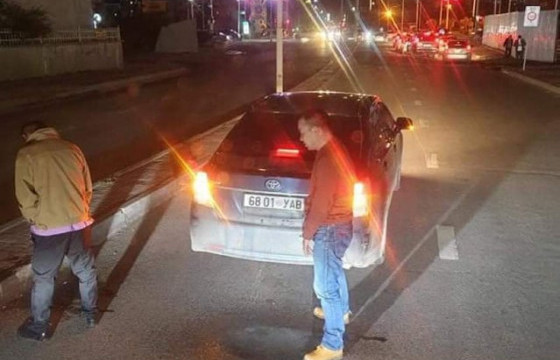 6801 УАВ эзэмшигч: Би машинаа зараад удаж байна