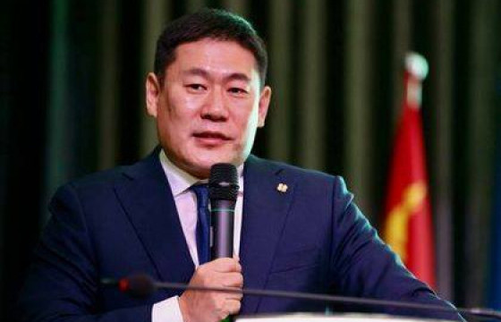 Л.ОЮУН-ЭРДЭНЭ: Гурав дахь тунгаа хийлгэж, шинэ жилээ хамтдаа тэмдэглэе