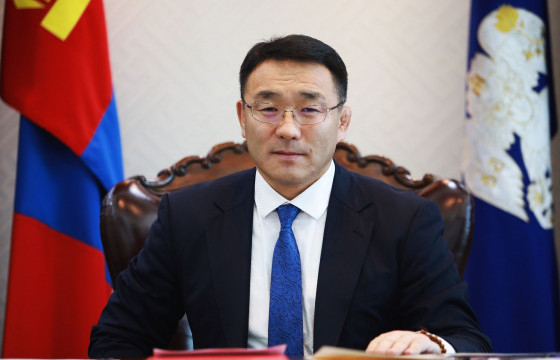 Д.СУМЪЯАБАЗАР: Хүн бүрийн амьдралын агшин хором бүрийг хамгаалж, хайрладаг цагдаагийн албан хаагчдадаа баярын мэнд хүргэе