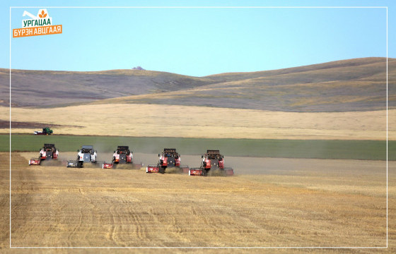 Ургац хураалтад 10 мянга гаруй хүн хөдөлмөрийн гэрээгээр ажиллаж байна