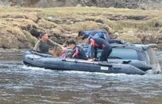 Автомашинтайгаа голд осолдсон гурван иргэний хоёр нь живж, амиа алджээ