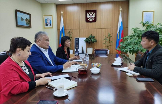 Өвөрхангай, Орхон, Хөвсгөл, Булган, Баянхонгор, Архангай аймгийн төгсөх ангийн сурагчид ОХУ-д үнэ төлбөргүй суралцах эрхийн төлөө өрсөлдөнө