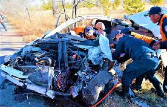 Зам тээврийн ослын улмаас нэг иргэн амиа алджээ