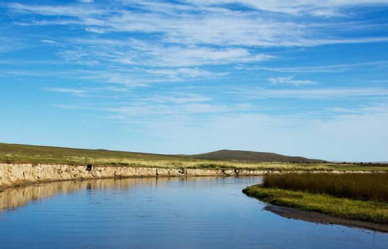 Гэрээсээ гараад сураггүй болсон иргэний цогцсыг Хэрлэн голоос олжээ