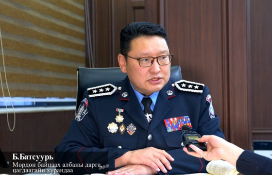 Б.БАТСУУРЬ: Д.Монголхүү цагдаагийн байгууллагын шаардлагыг биелүүлэлгүй эсэргүүцсэн учир баривчилсан