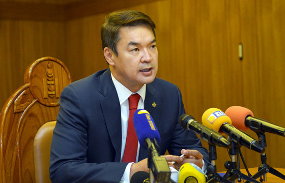 Ч.САЙХАНБИЛЭГ: Миний компани, хөрөнгийг үнэгүй аваарай