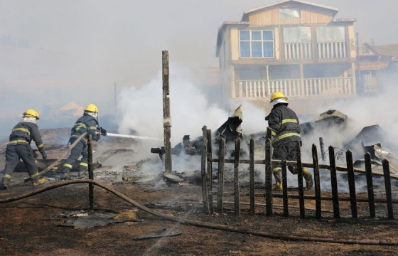 Айлын гэр шатаж, 23 настай эмэгтэй, гурван настай хүүхдийн хамт нас баржээ