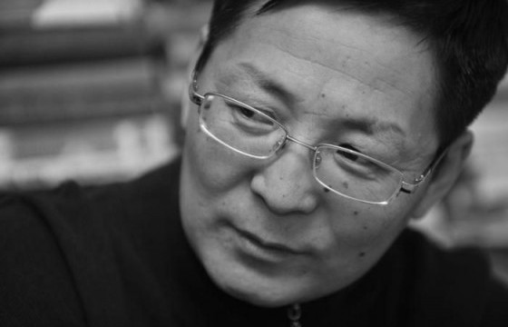 АТААРХЛААС ХОЛ...